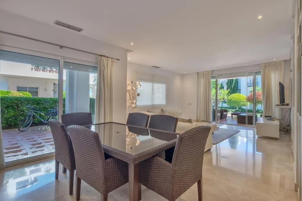 Alcazaba Beach Three Bedroom Apartment Estepona Spain