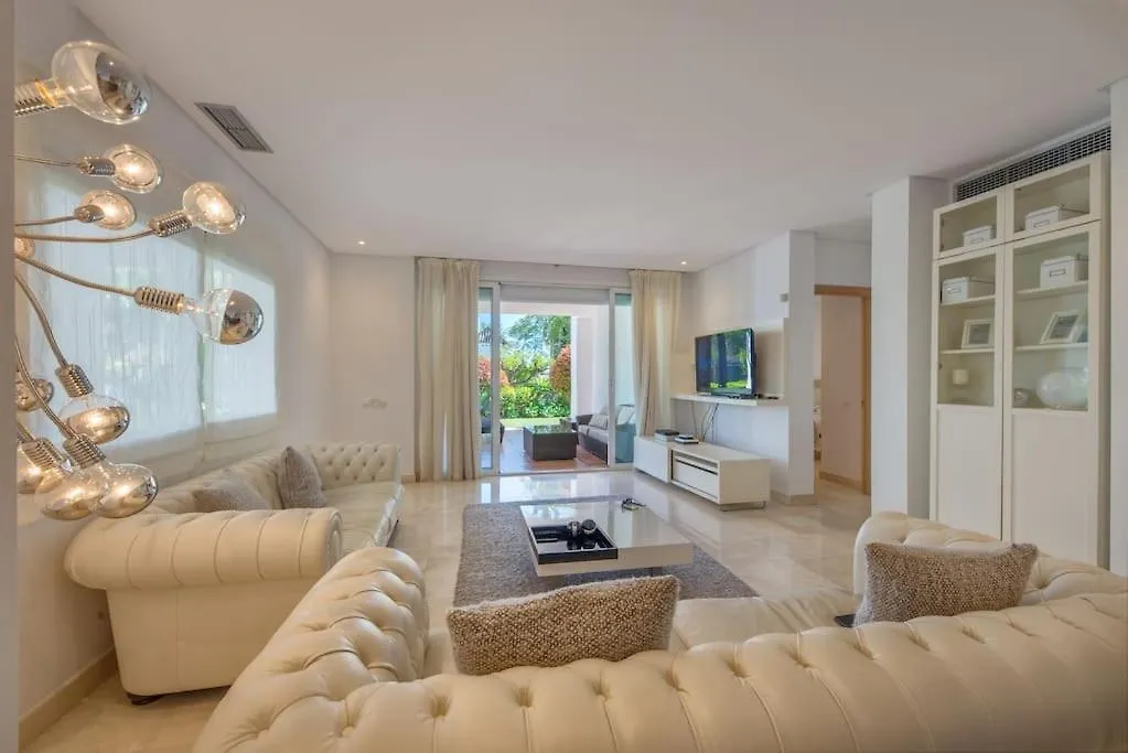Alcazaba Beach Three Bedroom Apartment Estepona 0*,