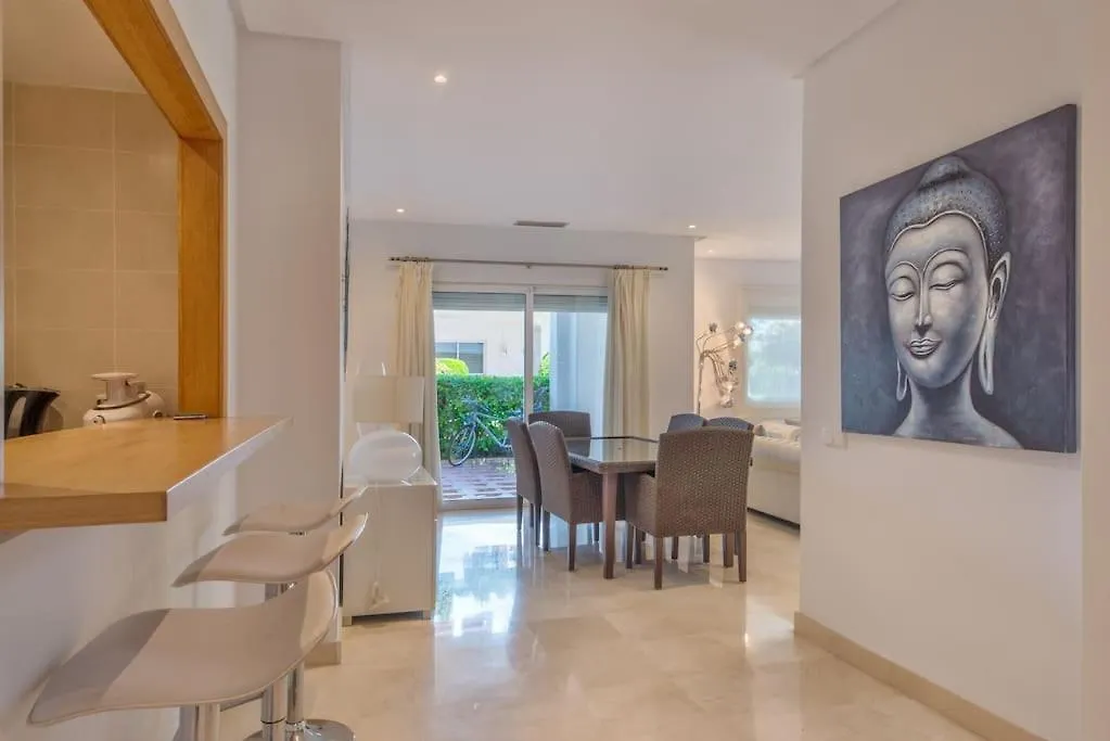 Alcazaba Beach Three Bedroom Apartment Estepona