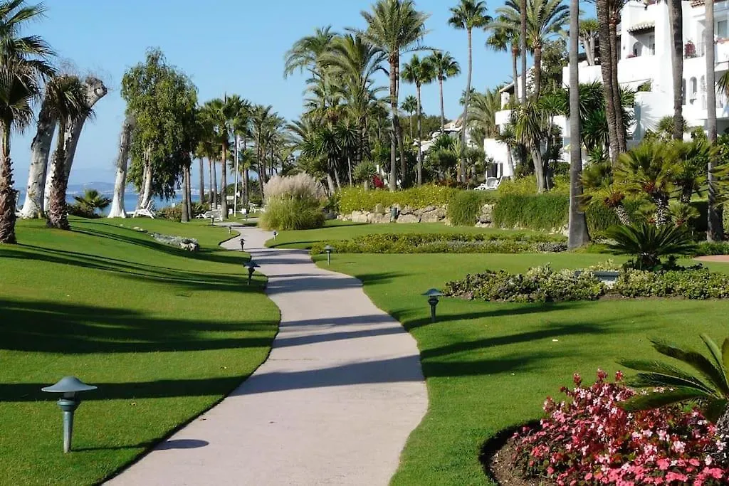 Alcazaba Beach Three Bedroom Apartment Estepona Spain