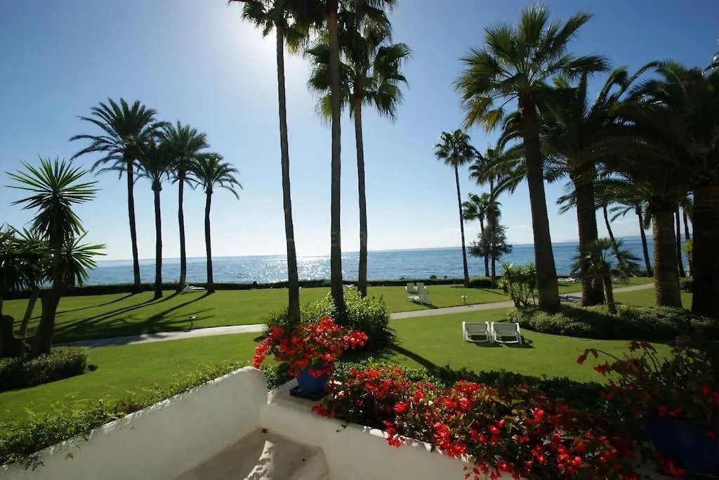 Alcazaba Beach Three Bedroom Apartment Estepona