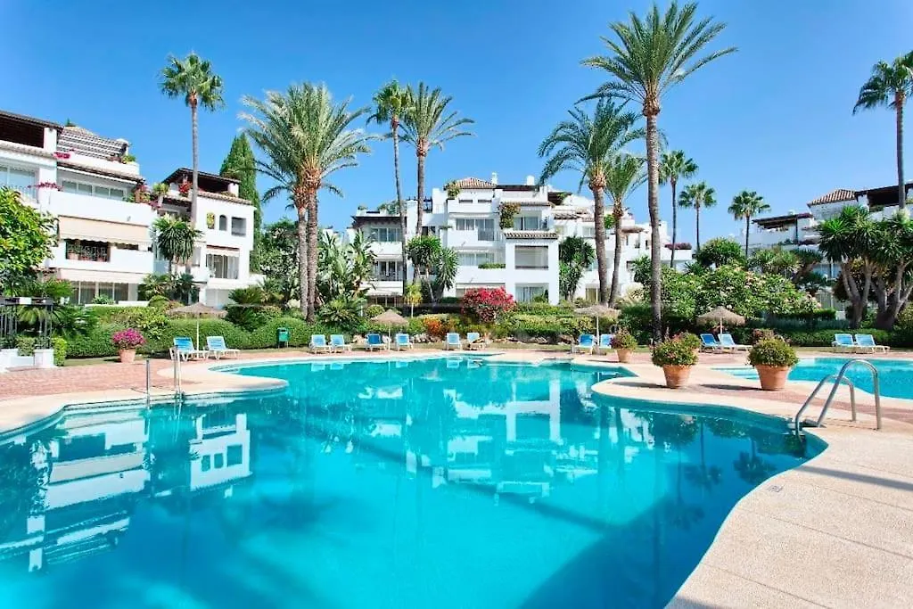 Alcazaba Beach Three Bedroom Apartment Estepona